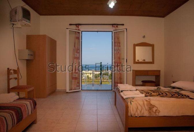 سفوروناتا Erietta Studios الغرفة الصورة